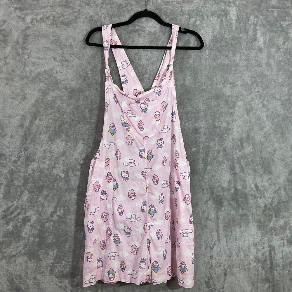 Sanrio Hello Kitty & Friends  Shortalls Jr’s  Size Large pink pockets.